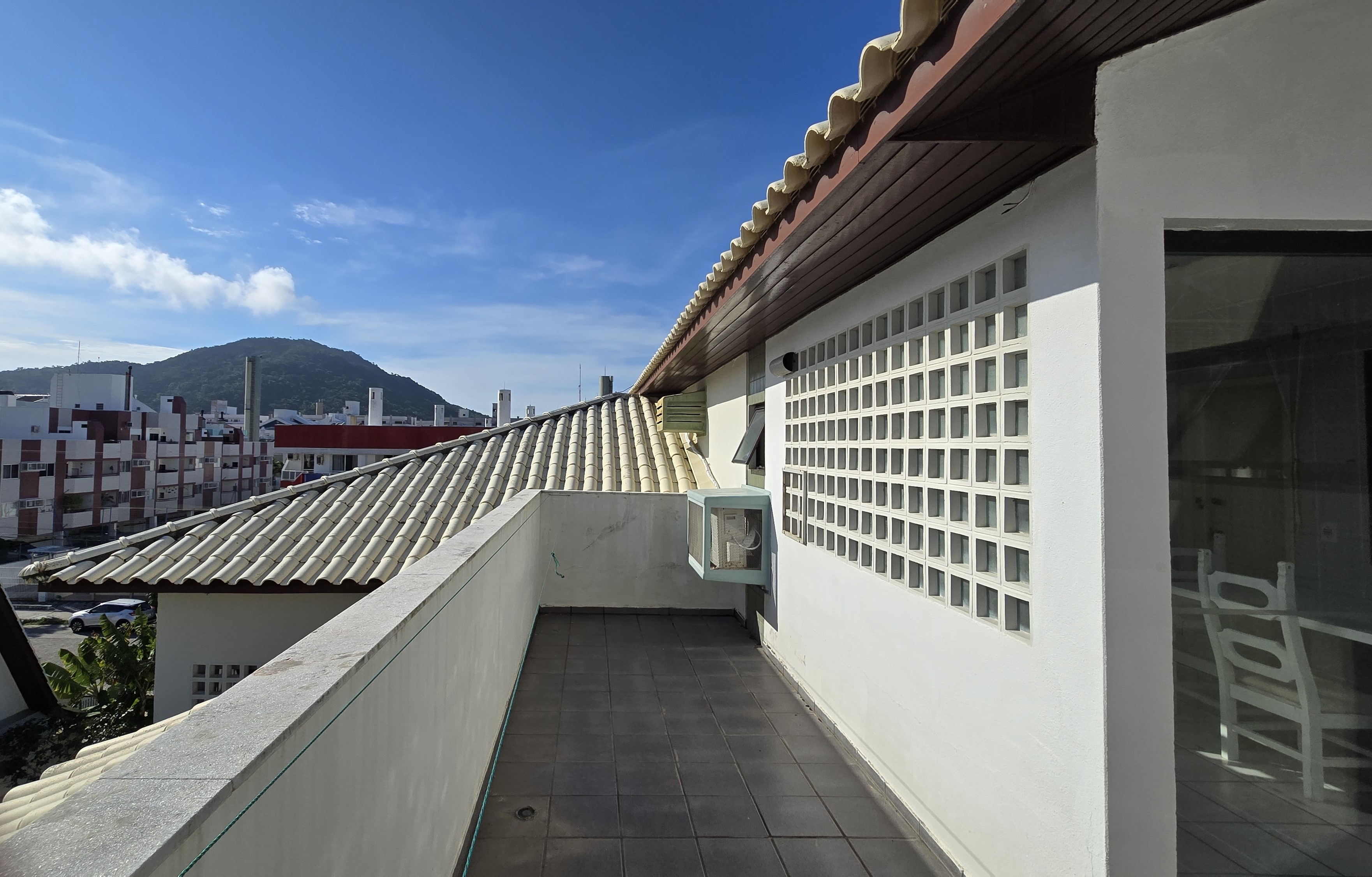 Cobertura à venda com 4 quartos, 200m² - Foto 3
