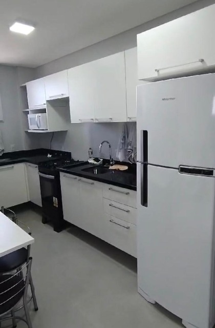 Apartamento à venda com 1 quarto, 48m² - Foto 3