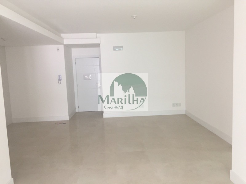 Apartamento à venda com 3 quartos, 129m² - Foto 19
