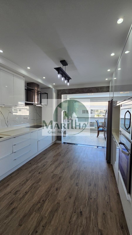 Cobertura à venda com 3 quartos, 230m² - Foto 13