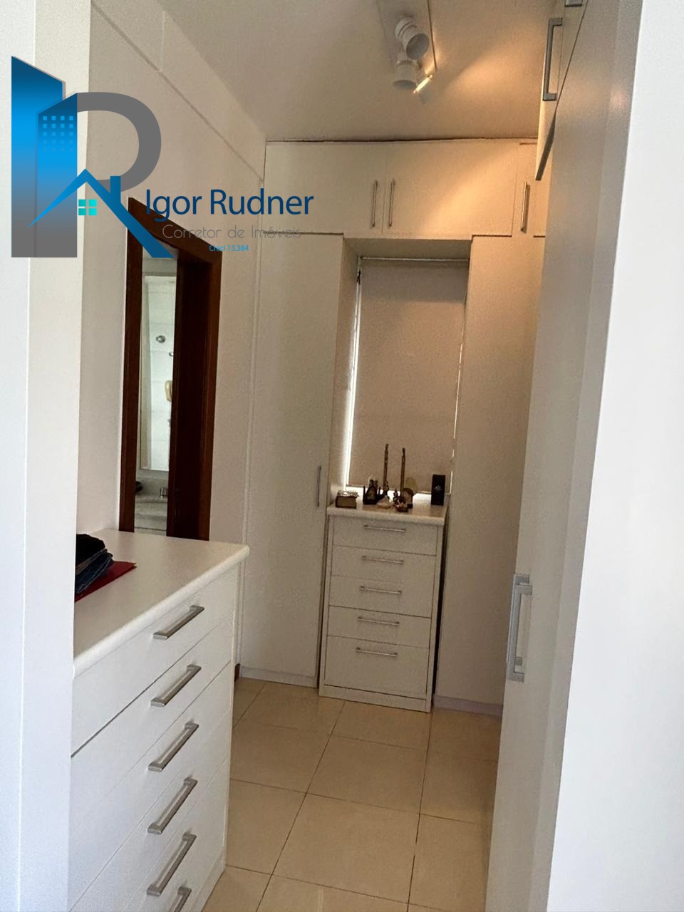 Apartamento à venda com 4 quartos, 300m² - Foto 25