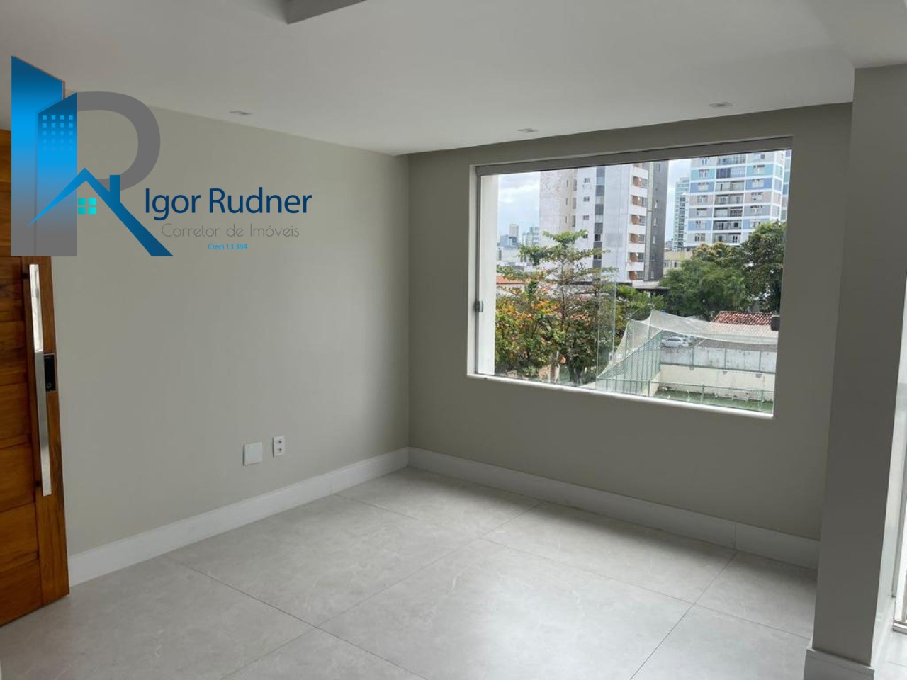 Apartamento à venda com 3 quartos, 143m² - Foto 3