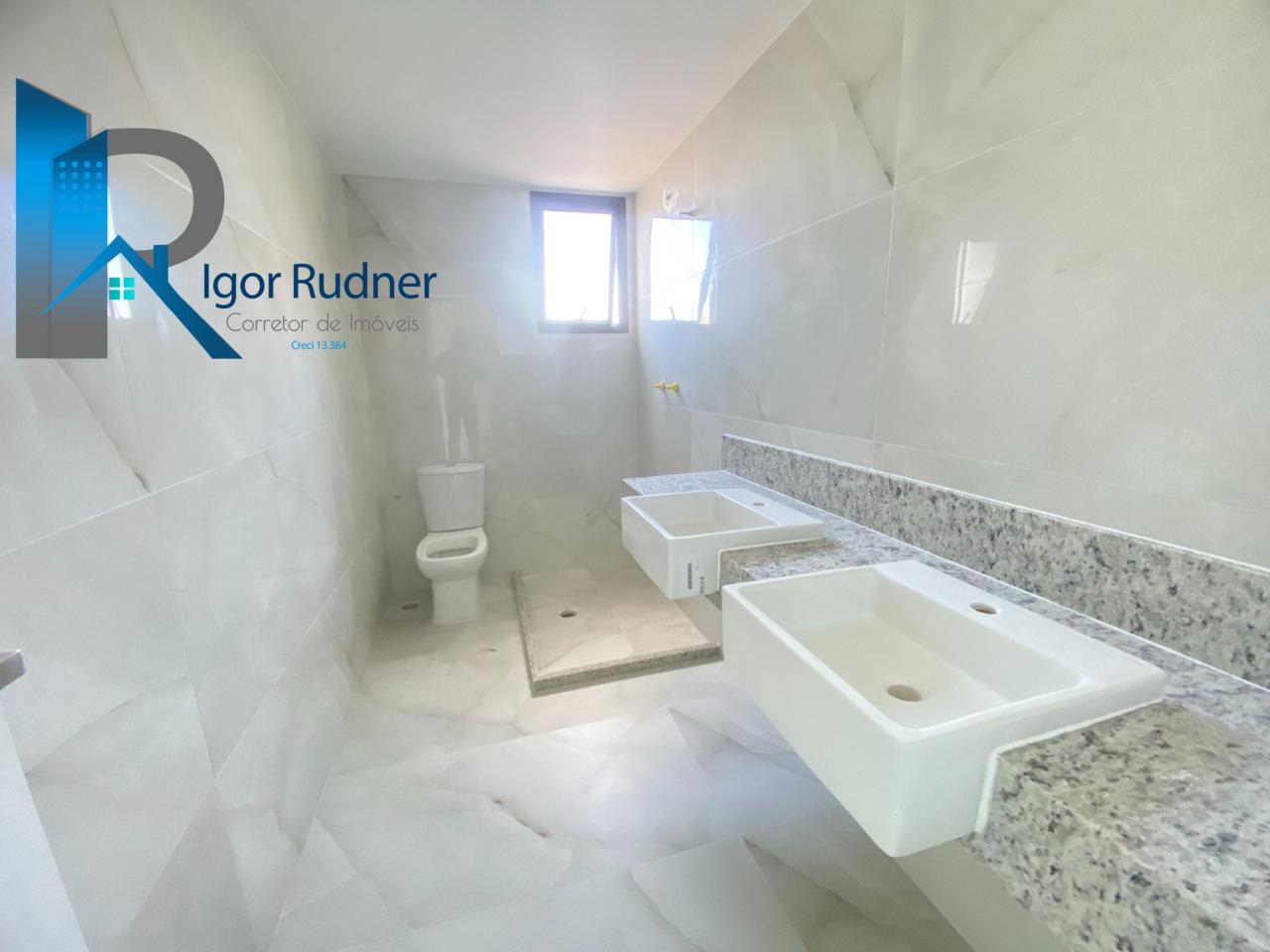 Apartamento à venda com 4 quartos, 212m² - Foto 13