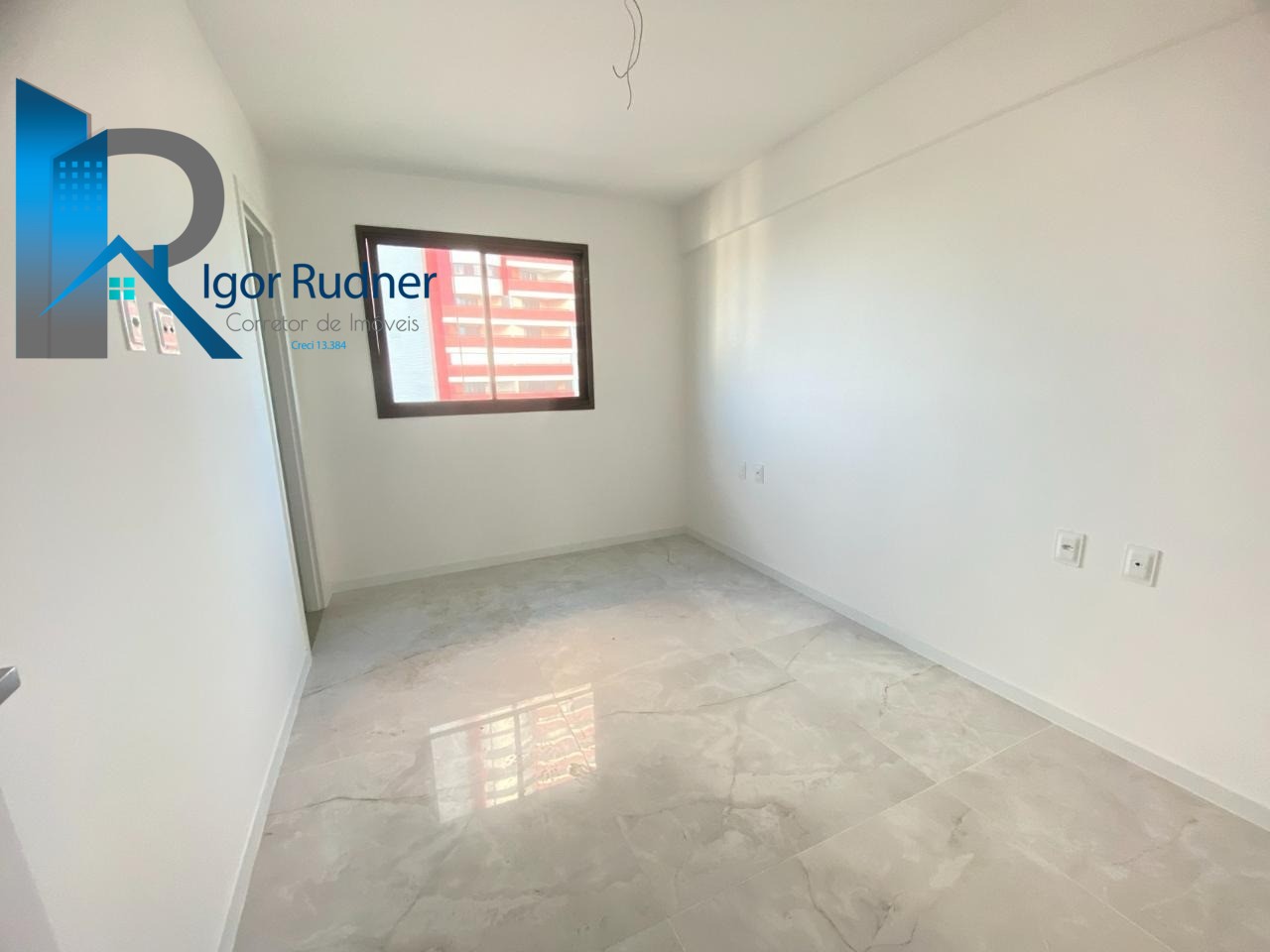 Apartamento à venda com 4 quartos, 212m² - Foto 14