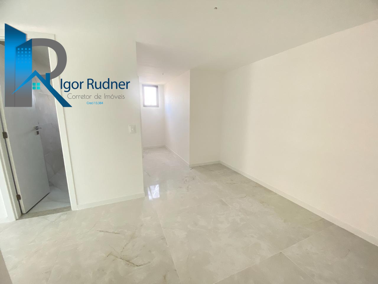 Apartamento à venda com 4 quartos, 212m² - Foto 12