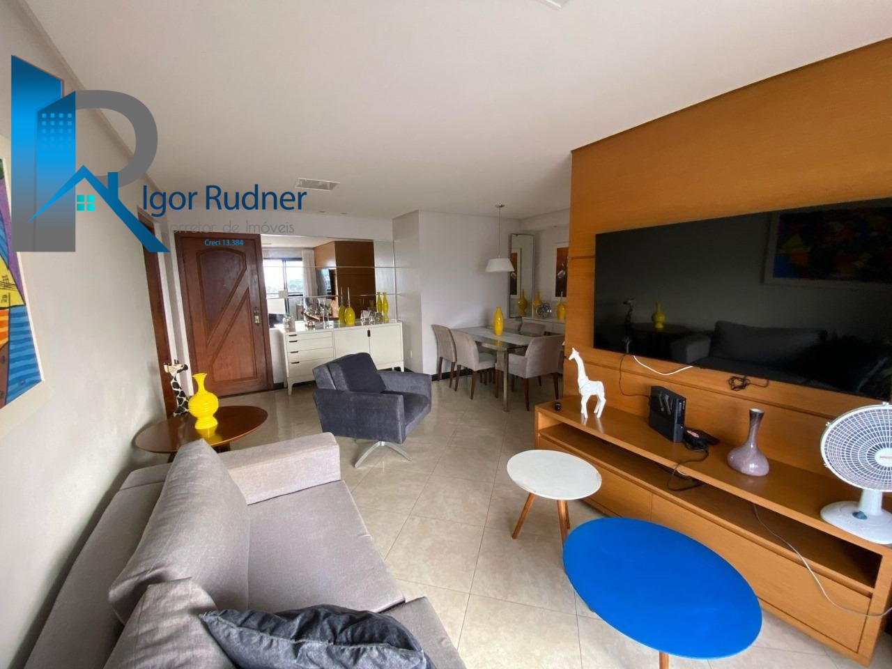 Apartamento à venda com 3 quartos, 100m² - Foto 2