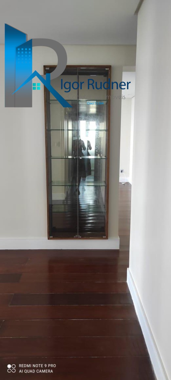 Apartamento à venda com 4 quartos, 200m² - Foto 6