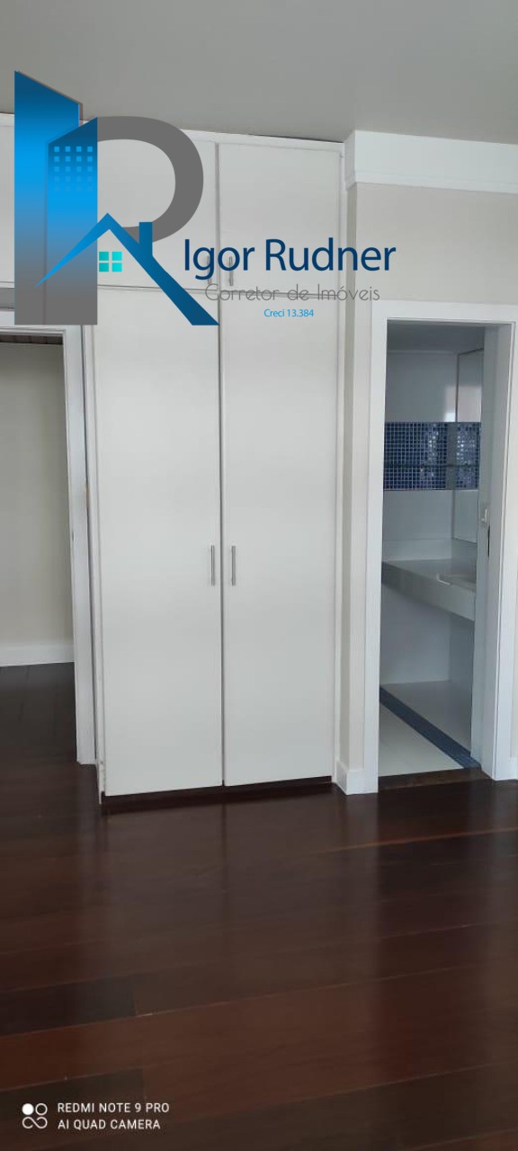 Apartamento à venda com 4 quartos, 200m² - Foto 16