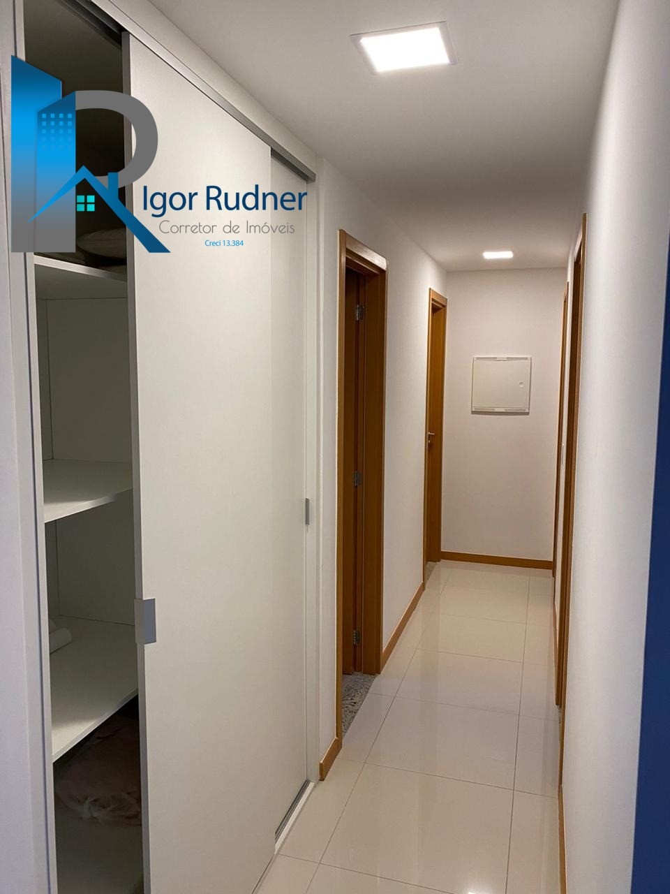 Apartamento à venda com 4 quartos, 200m² - Foto 12