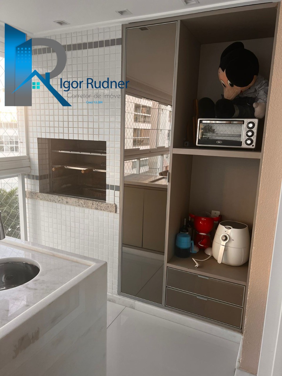 Apartamento à venda com 3 quartos, 131m² - Foto 3