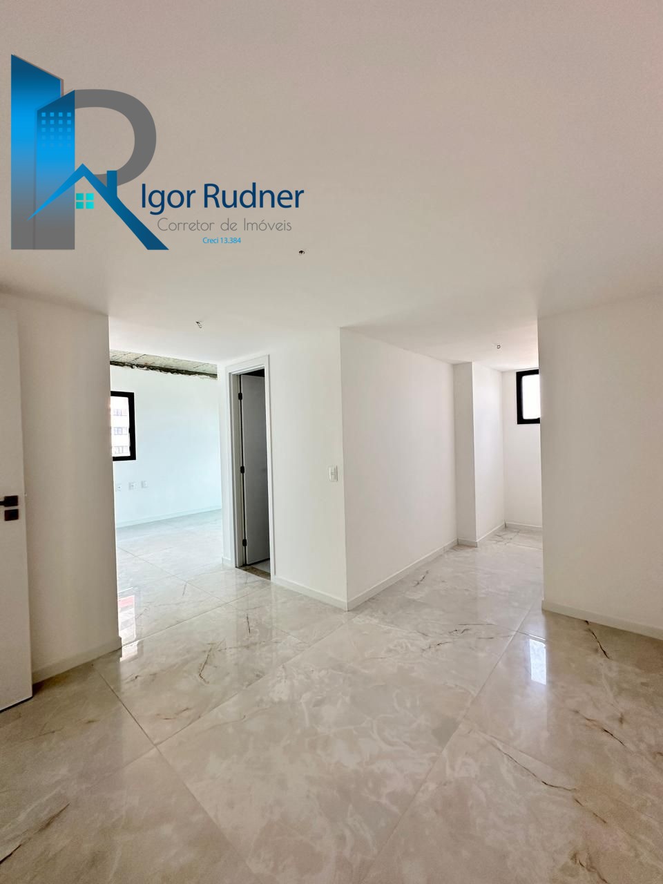 Apartamento à venda com 3 quartos, 212m² - Foto 11