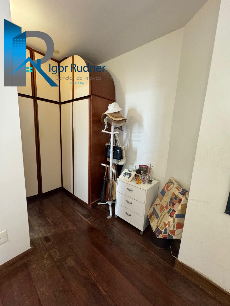 Apartamento à venda com 4 quartos, 203m² - Foto 13