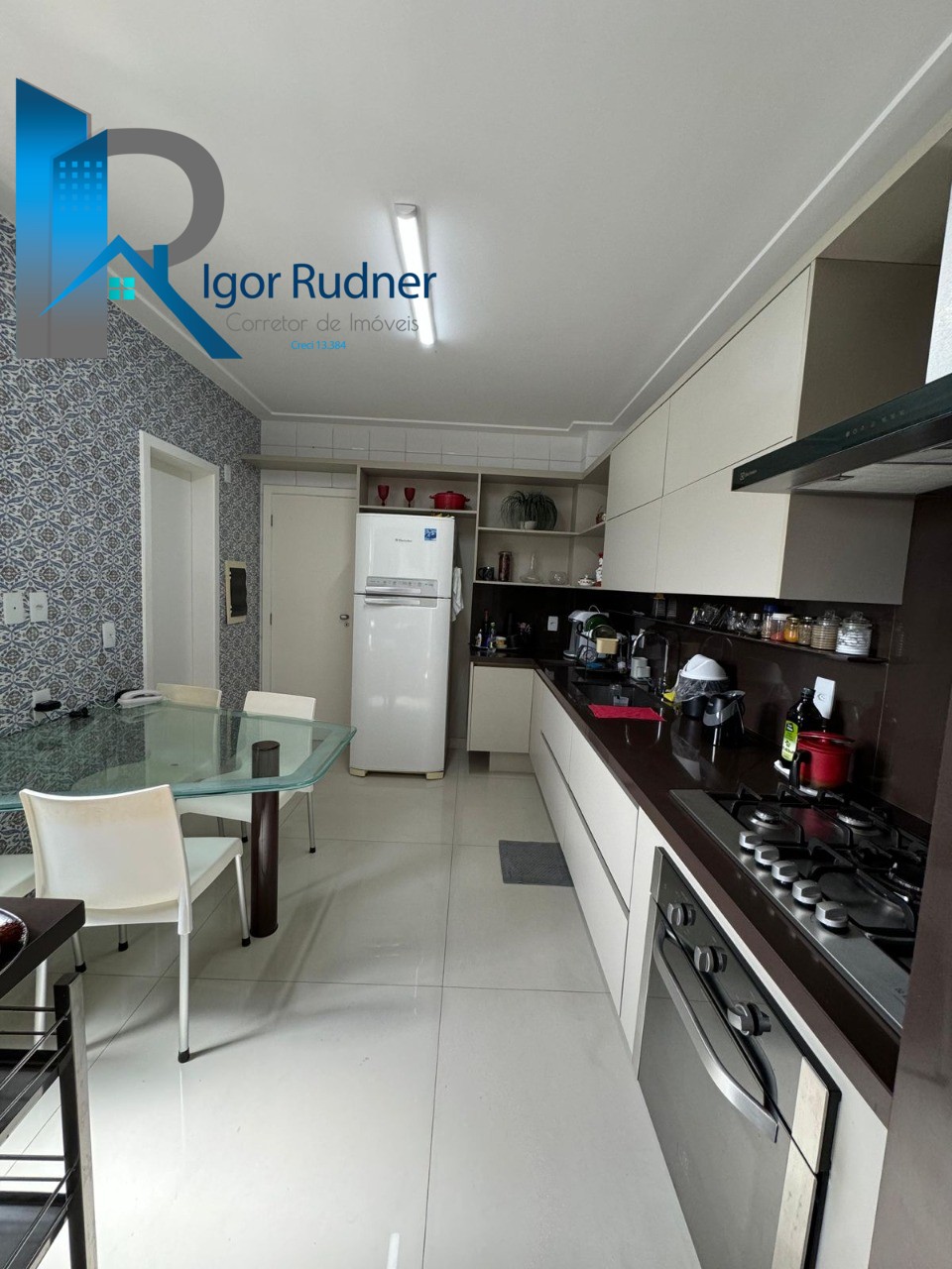 Apartamento à venda com 4 quartos, 236m² - Foto 23