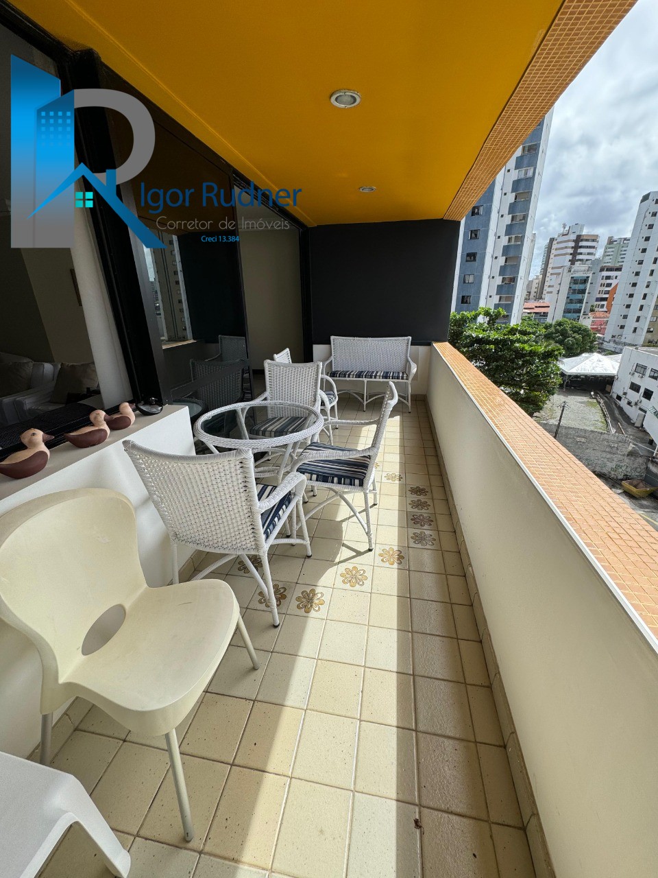 Apartamento à venda com 4 quartos, 203m² - Foto 5