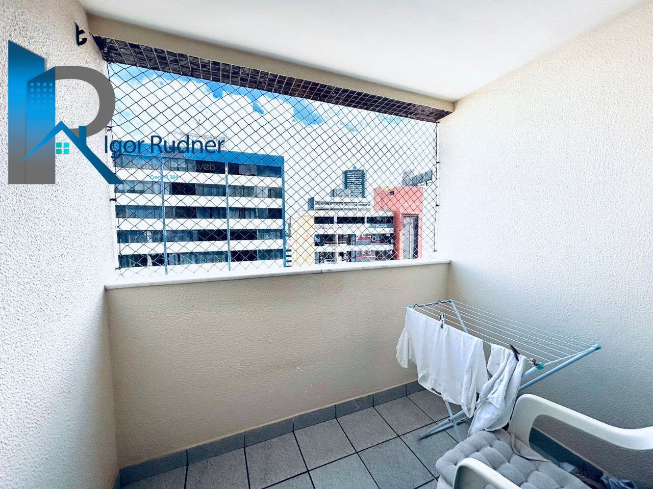 Apartamento à venda com 2 quartos, 71m² - Foto 4