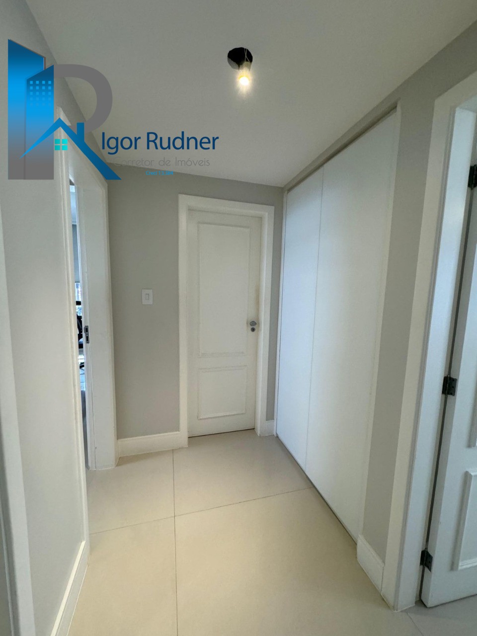 Apartamento à venda com 4 quartos, 236m² - Foto 20