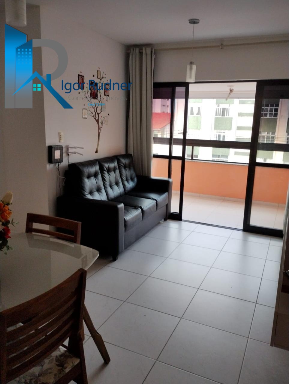 Apartamento à venda com 2 quartos, 76m² - Foto 5