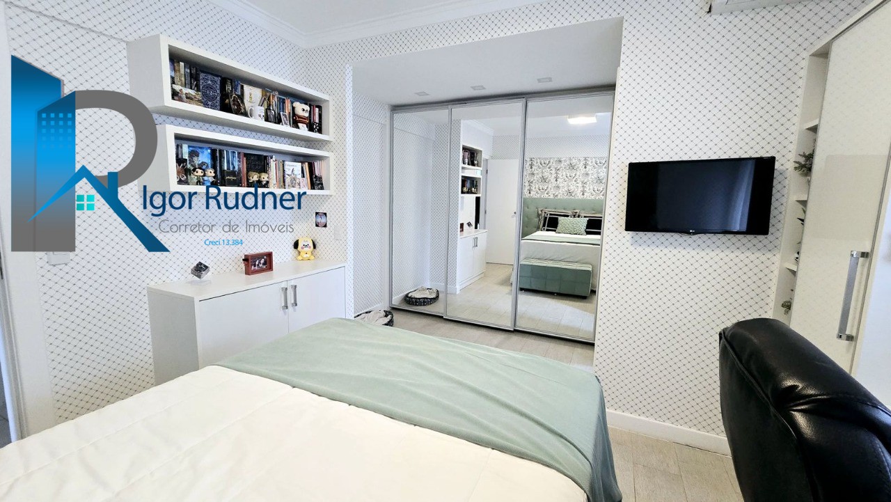 Apartamento à venda com 3 quartos, 234m² - Foto 19