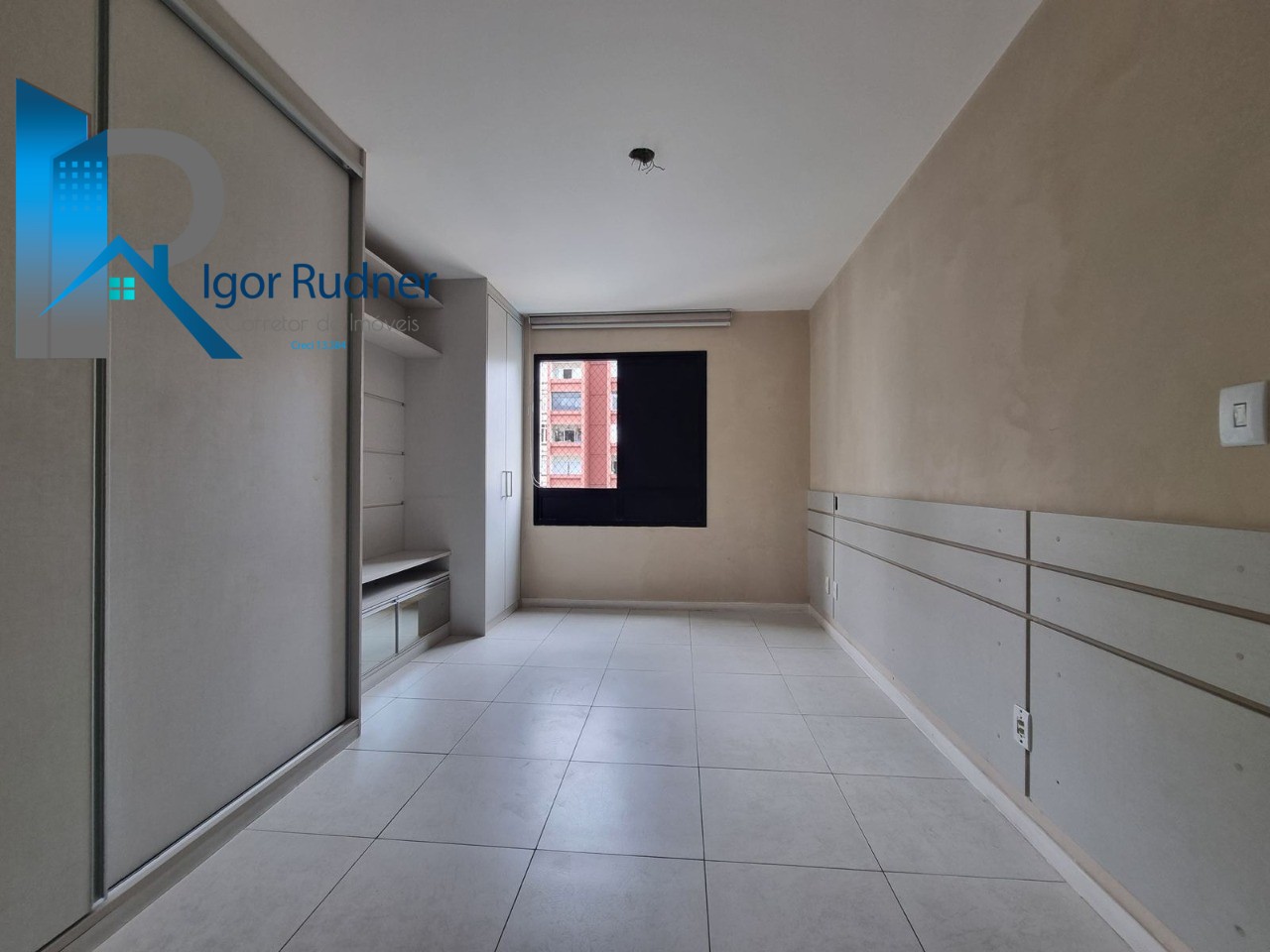 Apartamento à venda com 3 quartos, 95m² - Foto 10