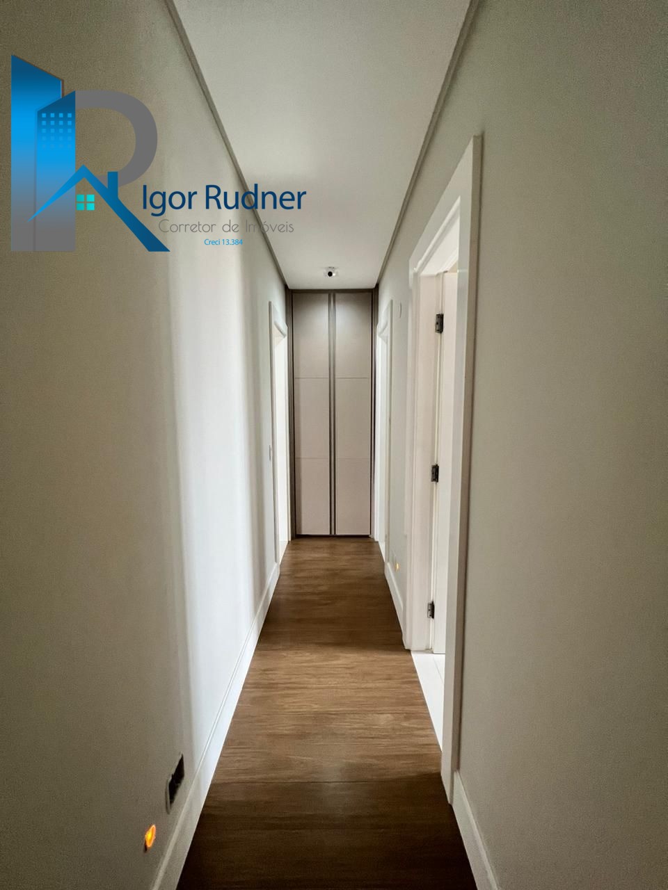 Apartamento à venda com 3 quartos, 198m² - Foto 25