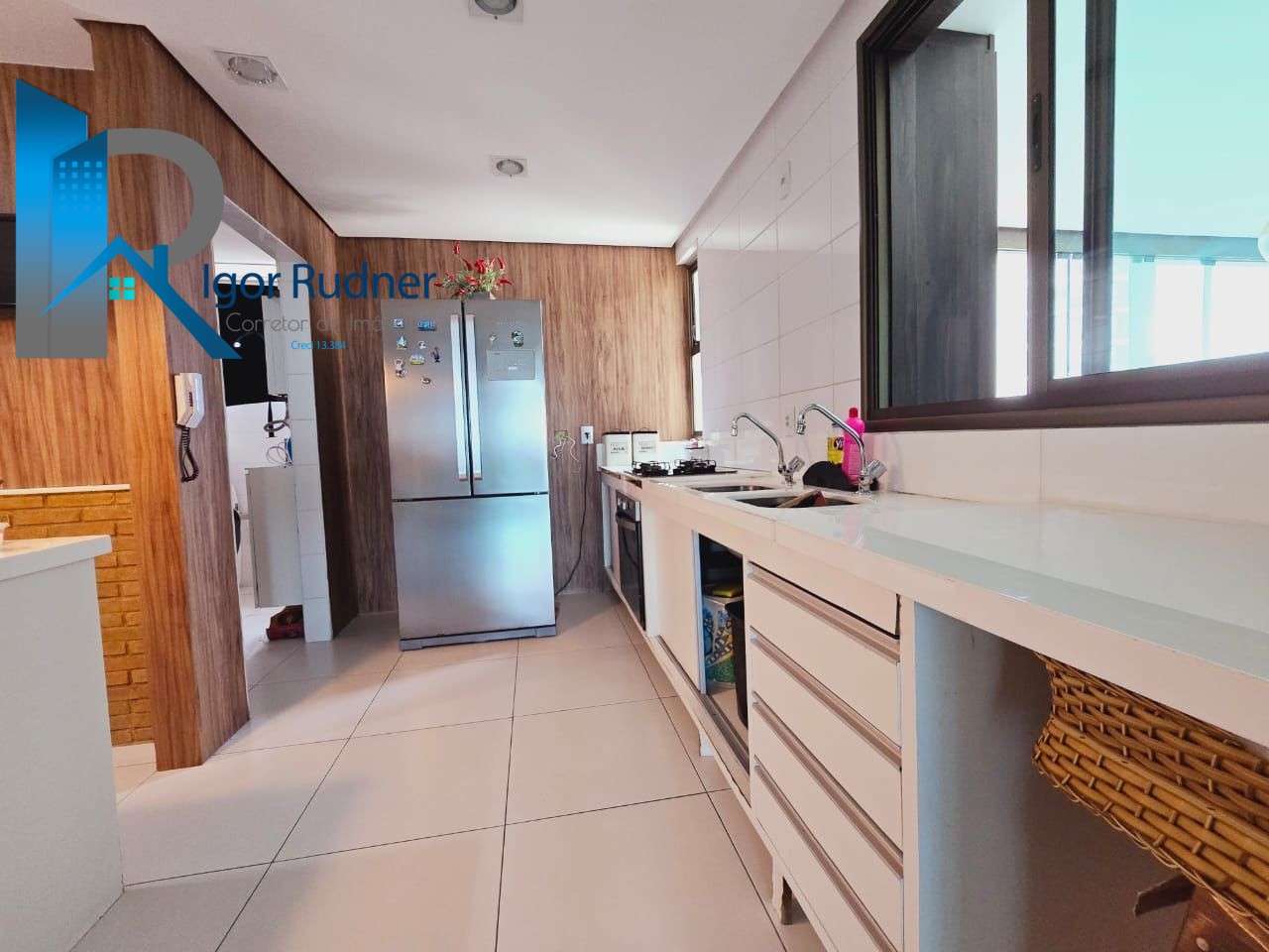 Apartamento à venda com 3 quartos, 181m² - Foto 29