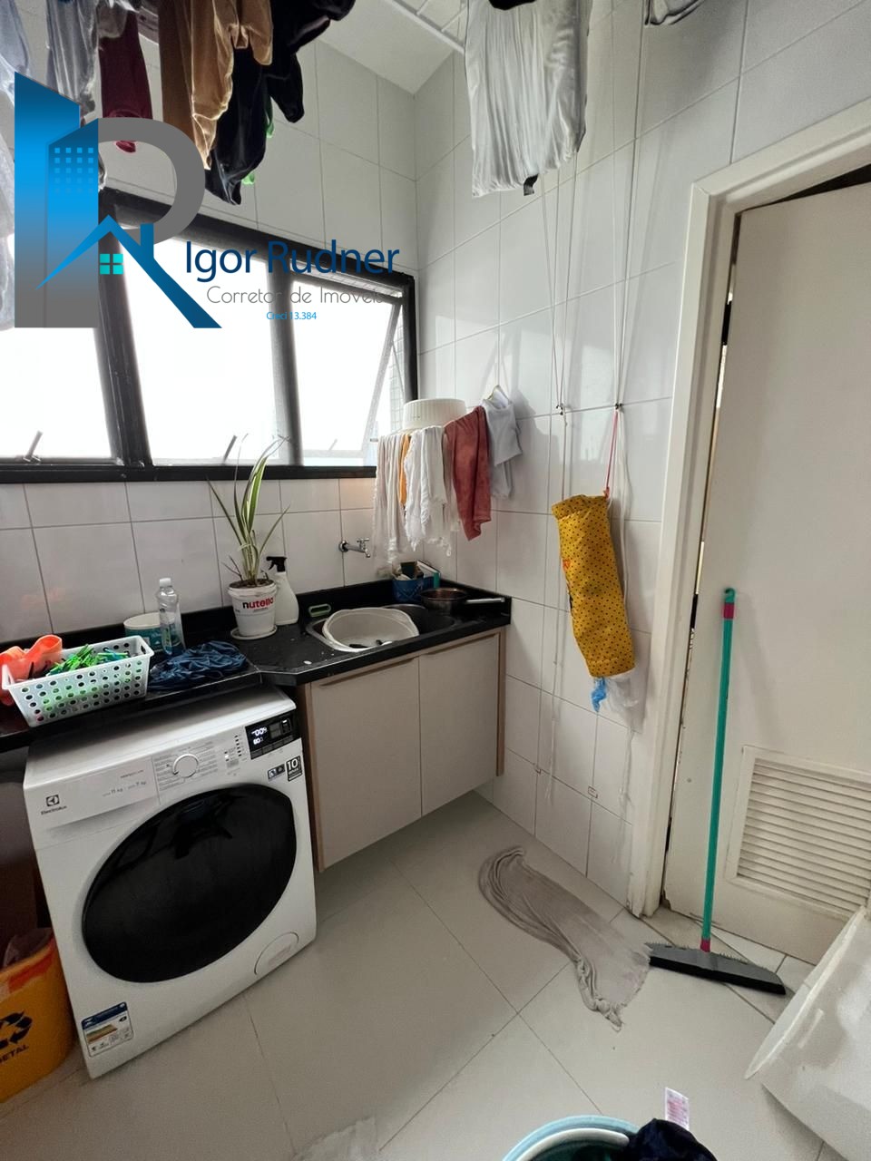 Apartamento à venda com 3 quartos, 198m² - Foto 28