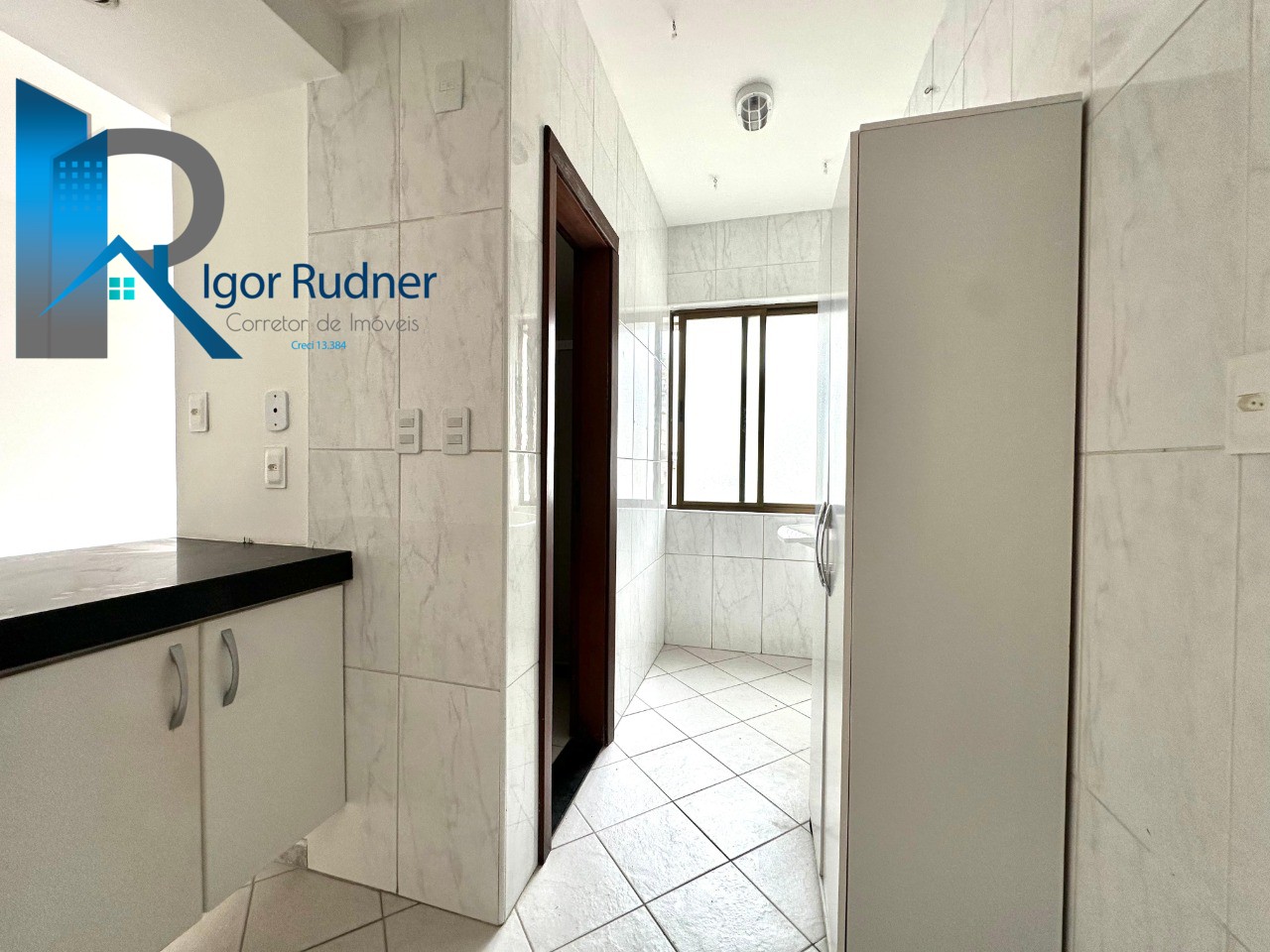 Apartamento à venda com 2 quartos, 64m² - Foto 12