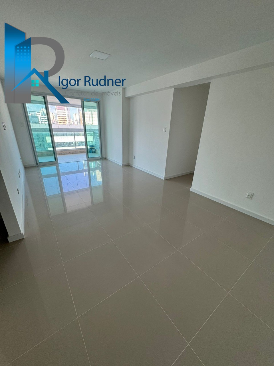 Apartamento à venda com 3 quartos, 126m² - Foto 3