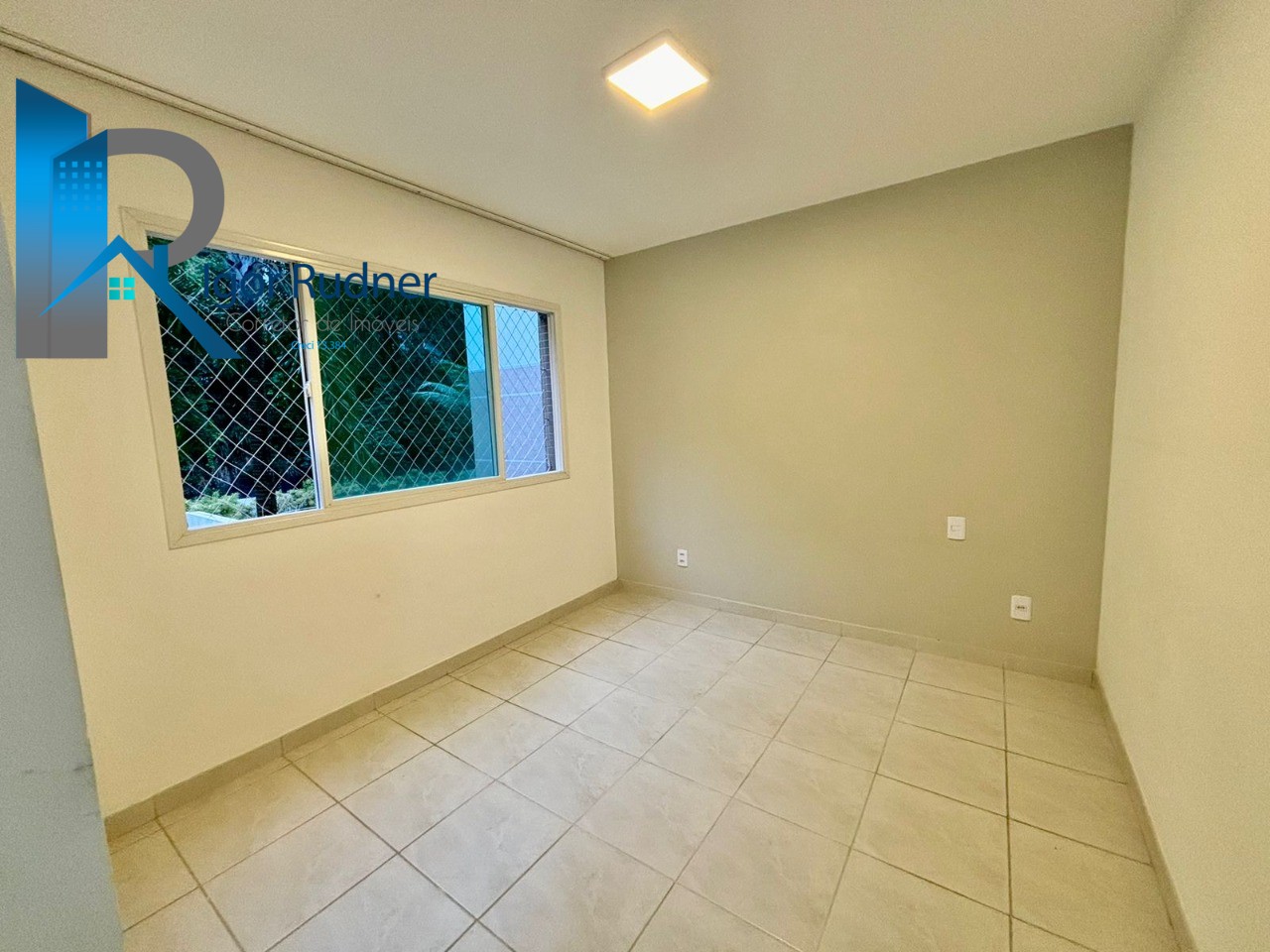 Apartamento à venda com 3 quartos, 143m² - Foto 11