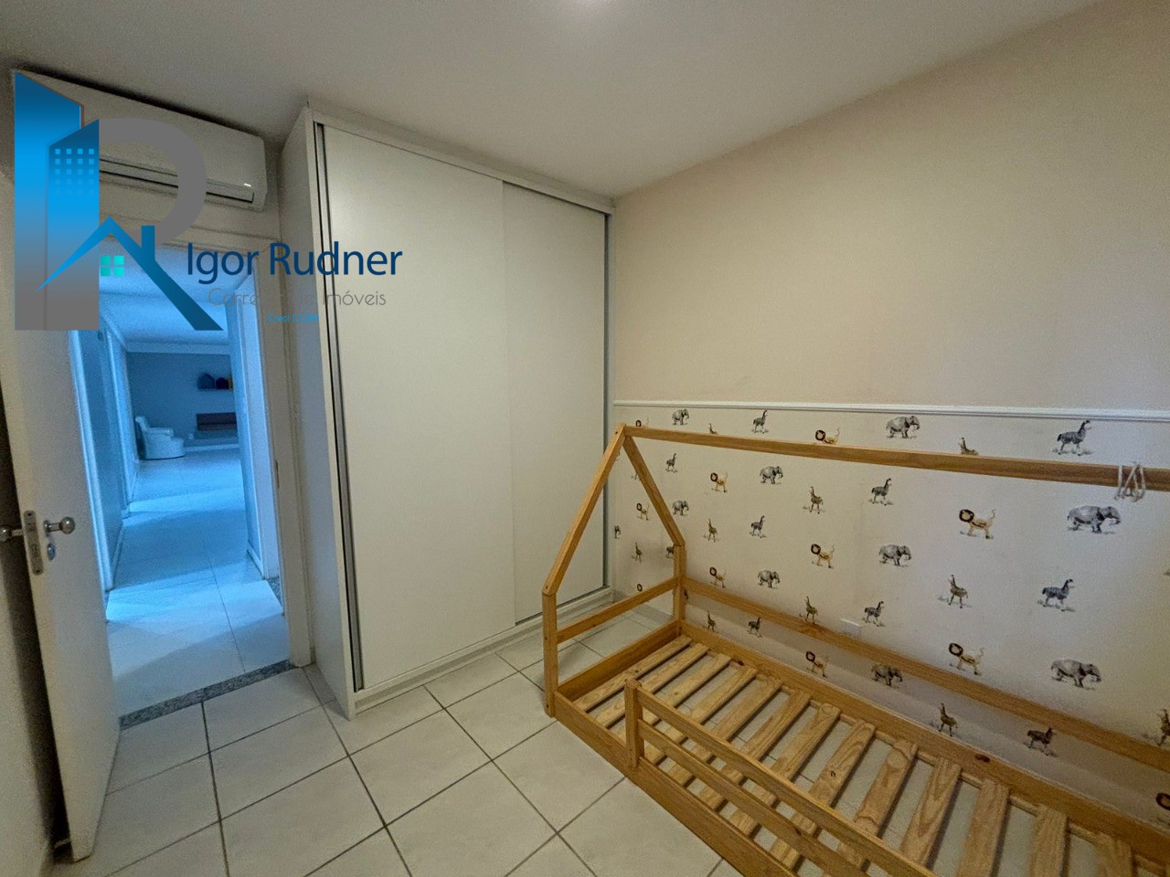 Apartamento à venda com 3 quartos, 143m² - Foto 9