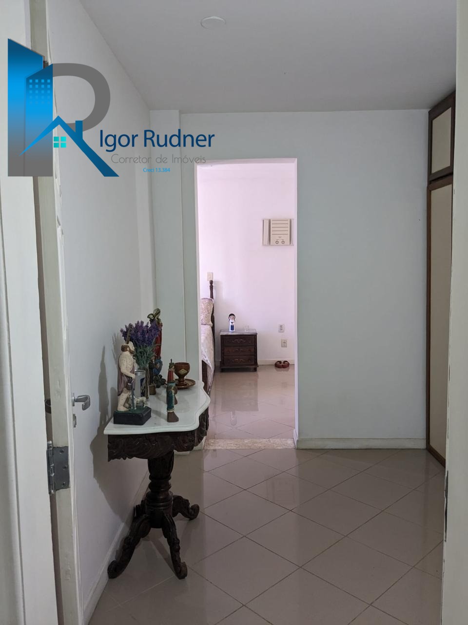 Apartamento à venda com 4 quartos, 201m² - Foto 5