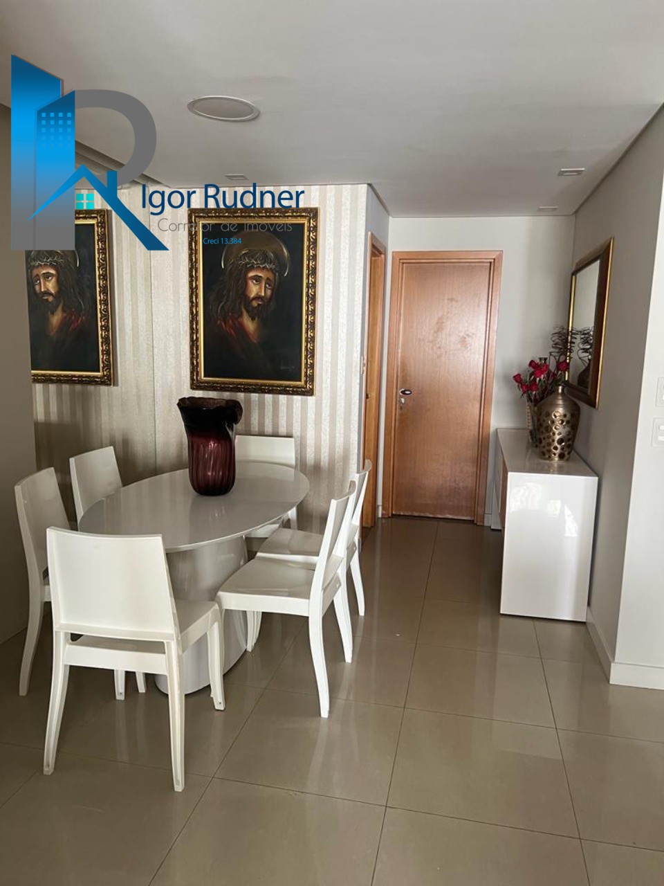 Apartamento à venda com 4 quartos, 136m² - Foto 2