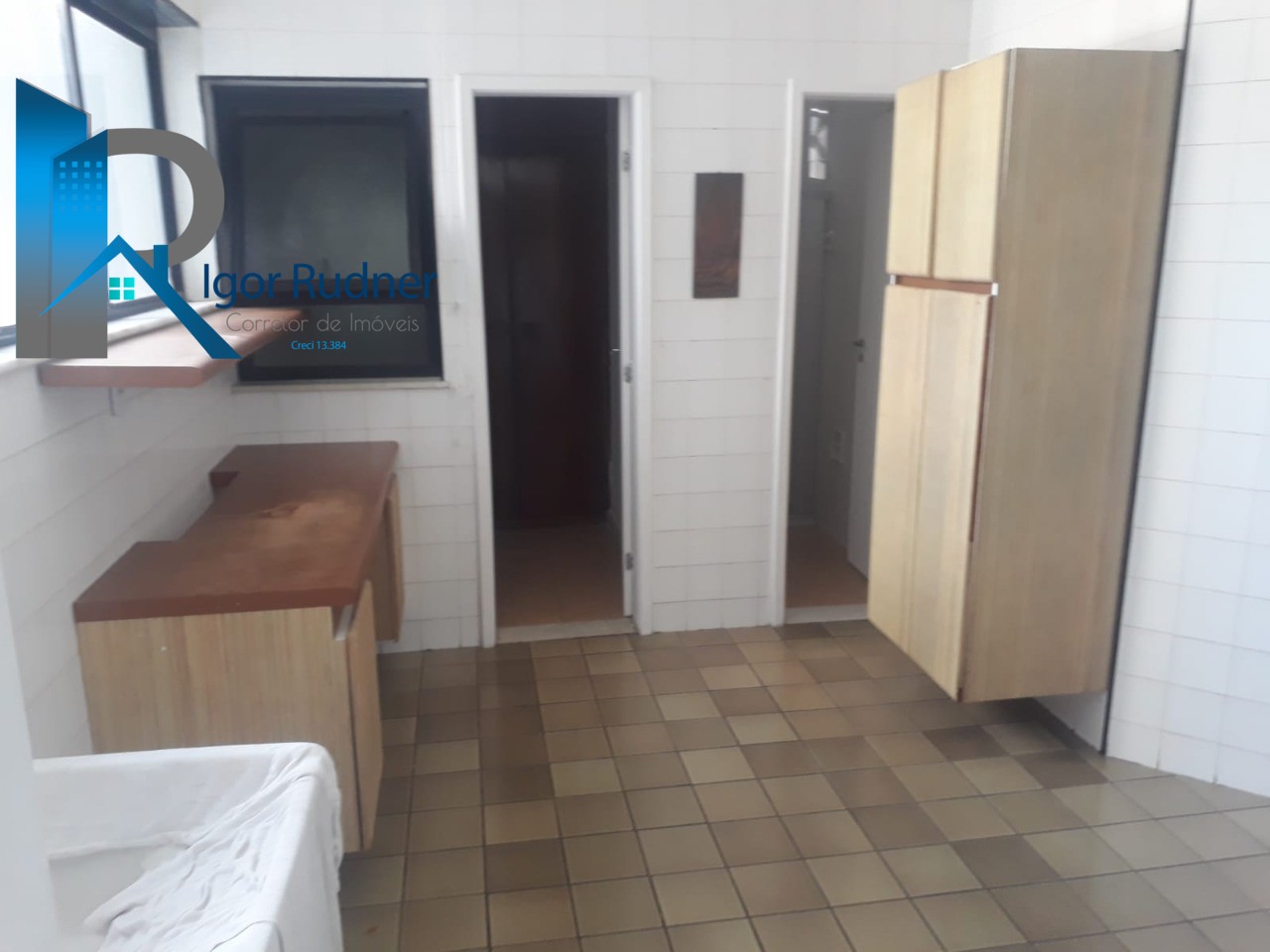 Apartamento à venda com 4 quartos, 211m² - Foto 18