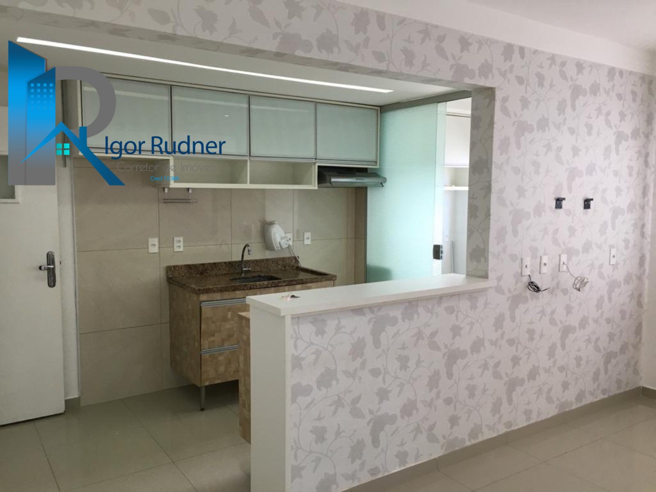 Apartamento à venda com 2 quartos, 48m² - Foto 2