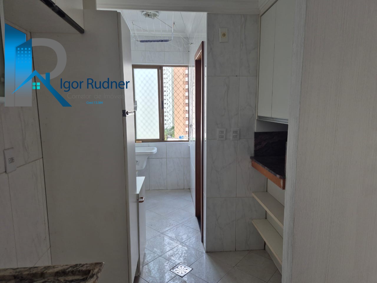 Apartamento à venda com 2 quartos, 64m² - Foto 11