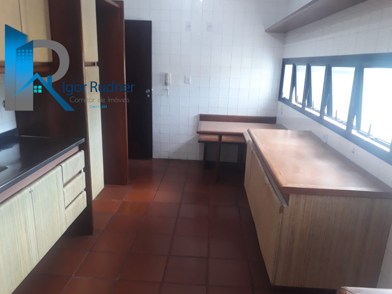 Apartamento à venda com 4 quartos, 211m² - Foto 17