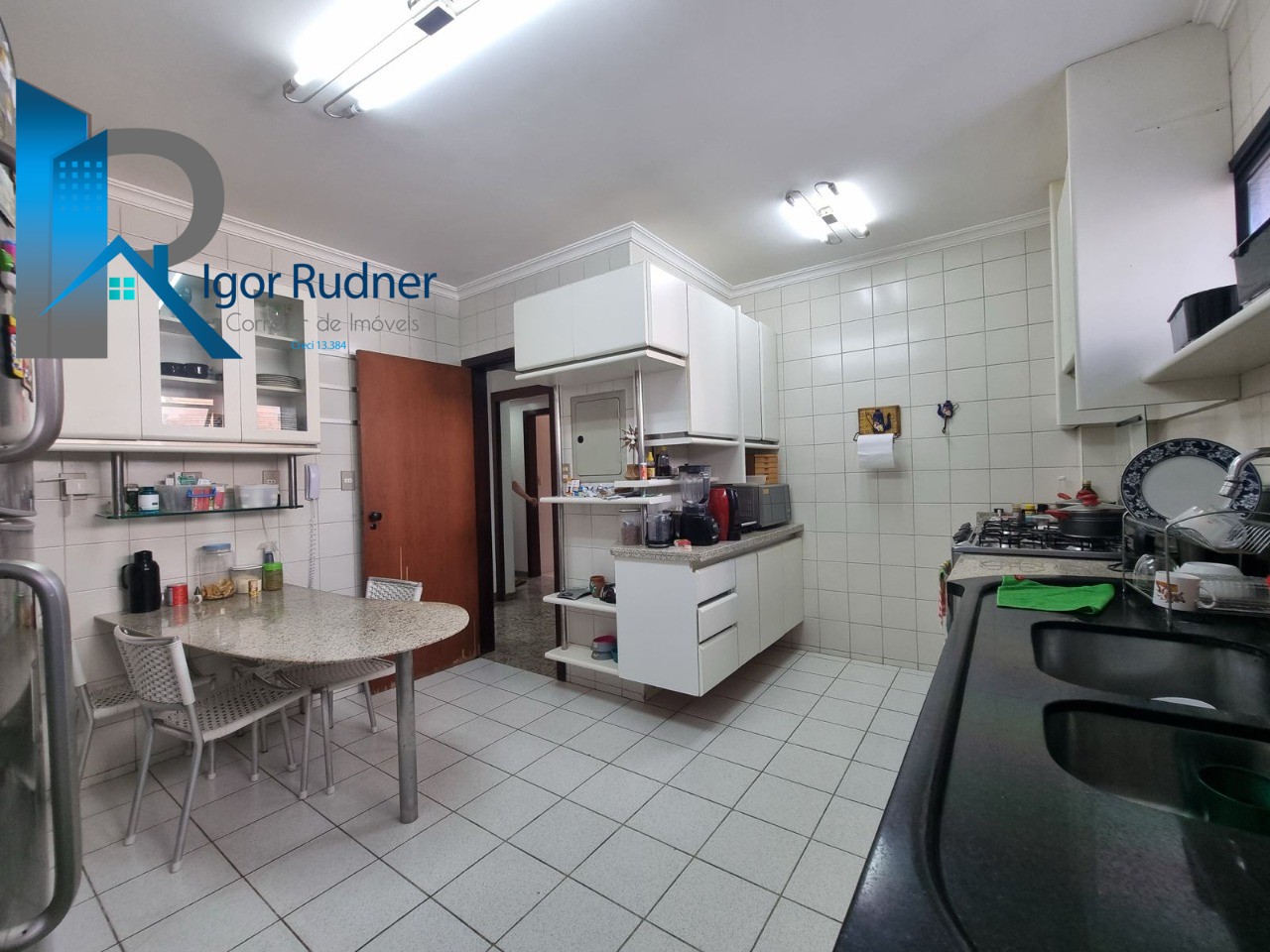 Apartamento à venda com 3 quartos, 166m² - Foto 21