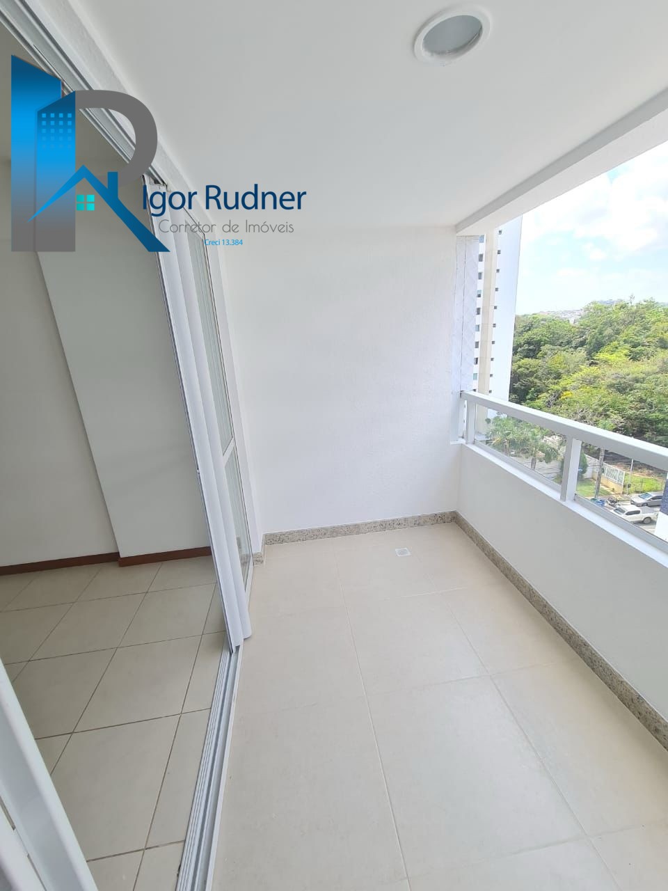 Apartamento à venda com 2 quartos, 71m² - Foto 2