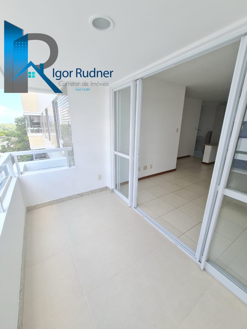 Apartamento à venda com 2 quartos, 71m² - Foto 3