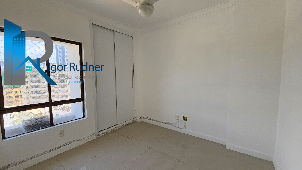 Apartamento à venda com 4 quartos, 152m² - Foto 10