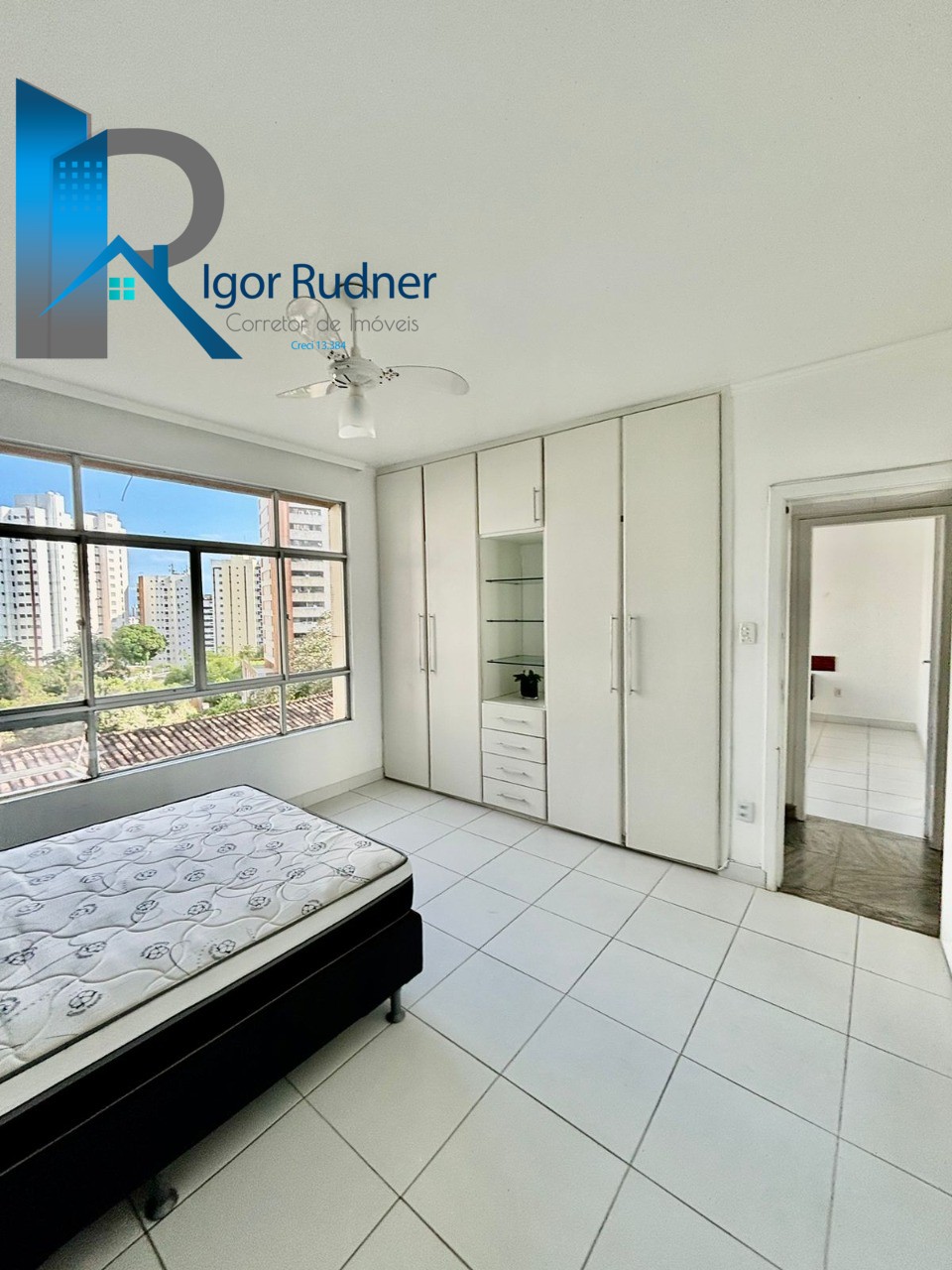 Apartamento à venda com 4 quartos, 206m² - Foto 13