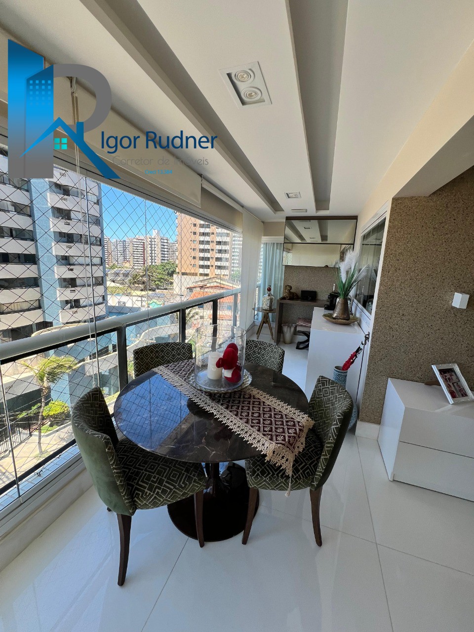 Apartamento à venda com 3 quartos, 97m² - Foto 3