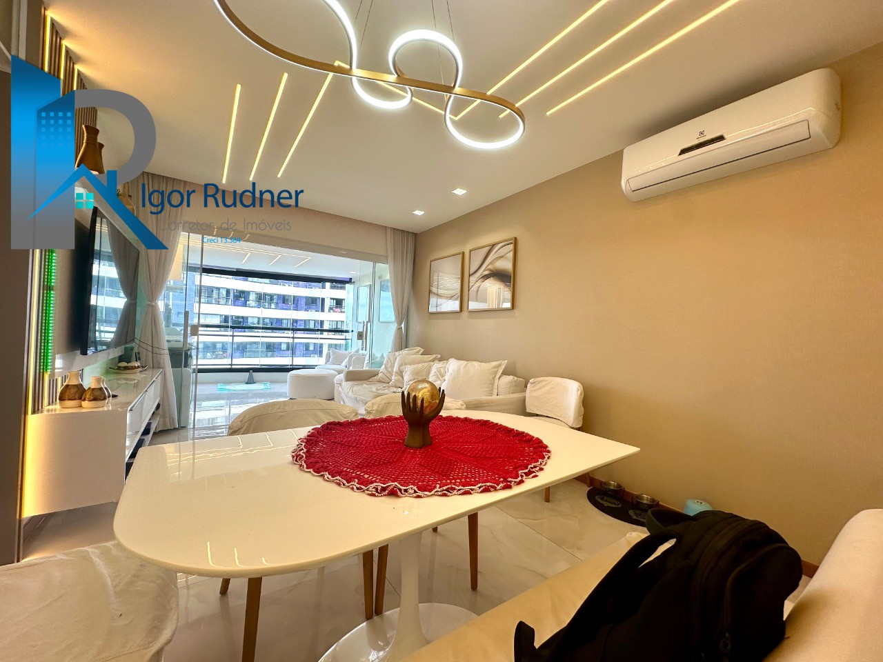 Apartamento à venda com 3 quartos, 82m² - Foto 2