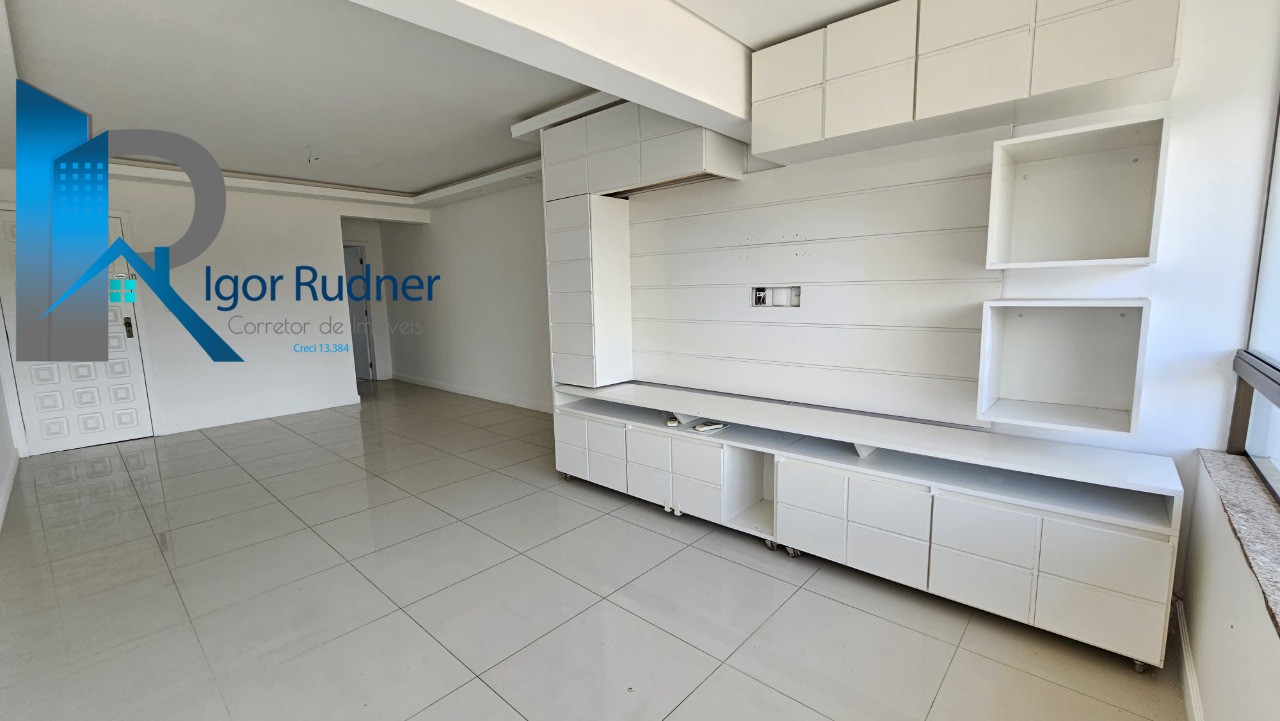 Apartamento à venda com 4 quartos, 152m² - Foto 2