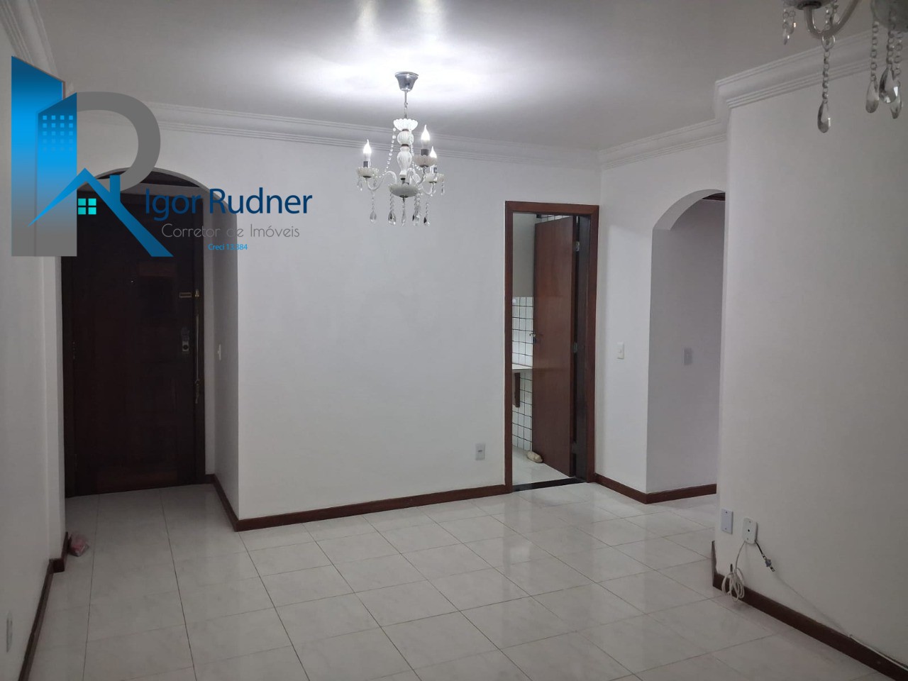 Apartamento à venda com 3 quartos, 77m² - Foto 2