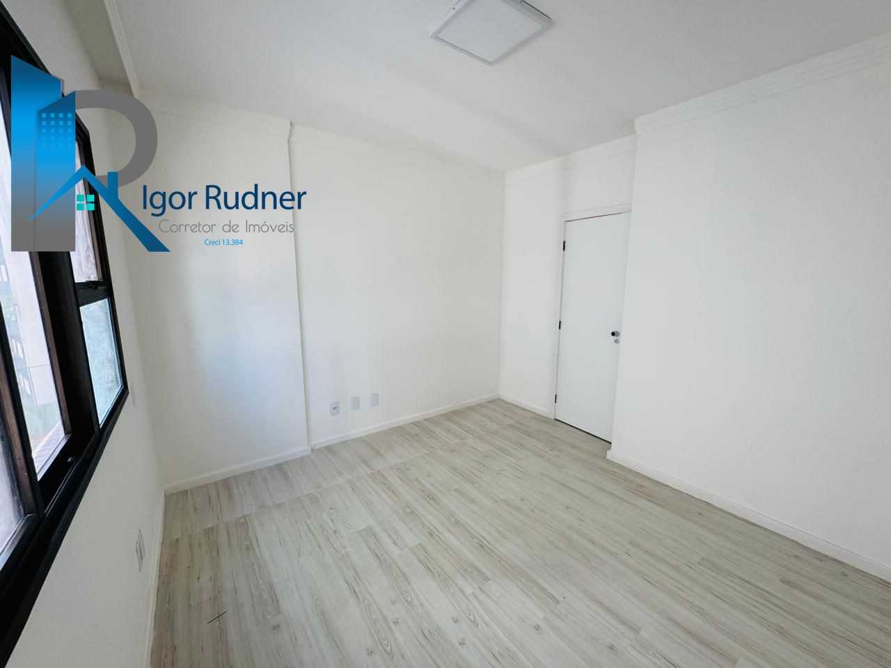 Apartamento à venda com 3 quartos, 94m² - Foto 11