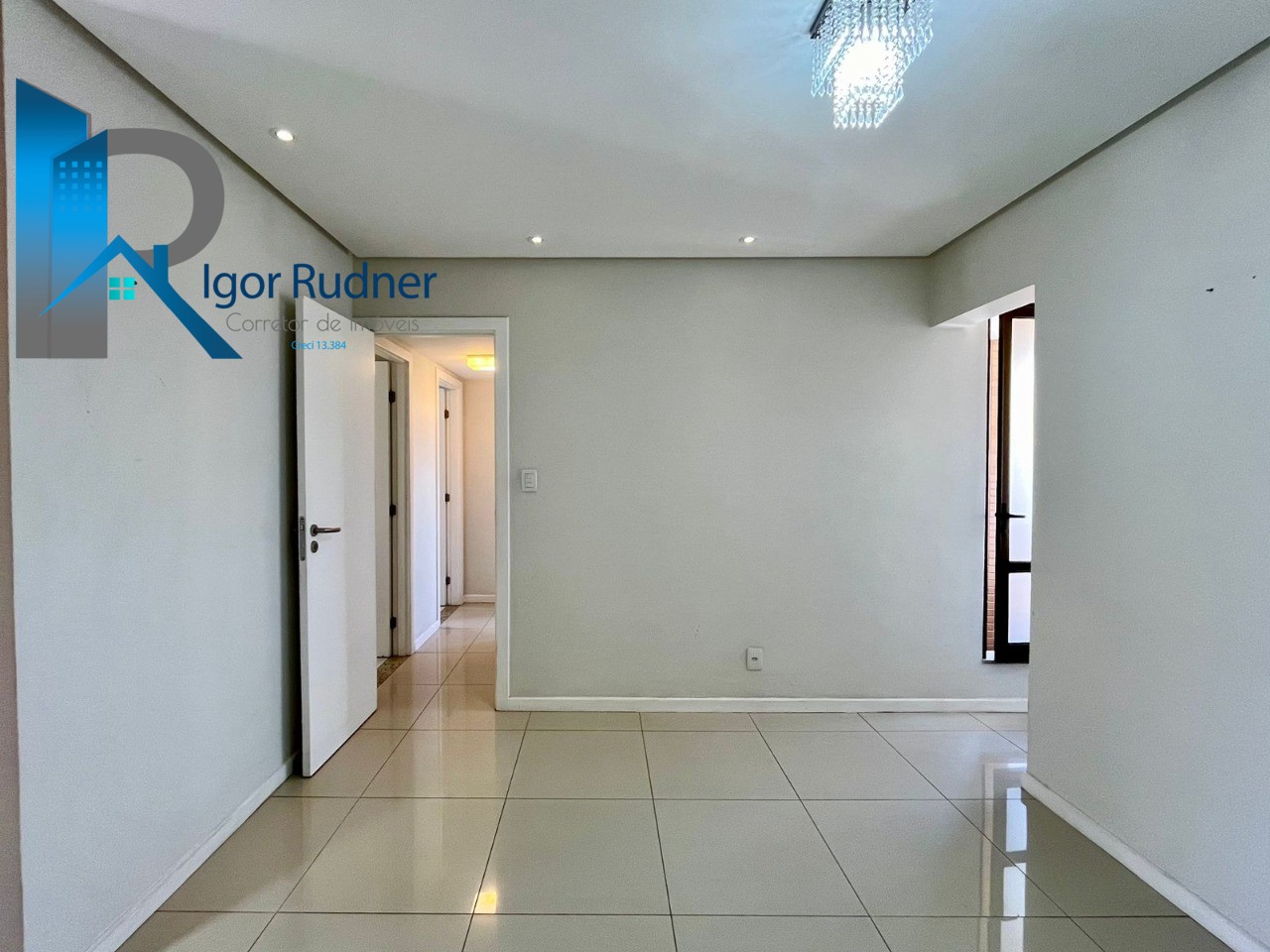 Apartamento à venda com 3 quartos, 103m² - Foto 9