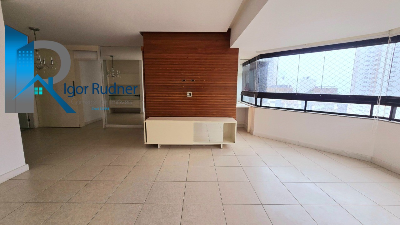 Apartamento à venda com 3 quartos, 130m² - Foto 3