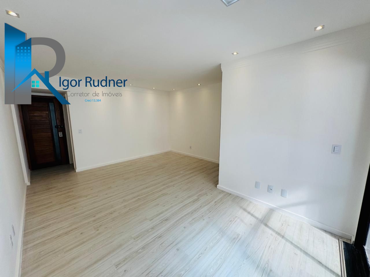 Apartamento à venda com 4 quartos, 94m² - Foto 2