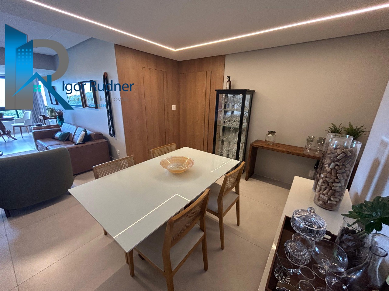 Apartamento à venda com 3 quartos, 135m² - Foto 6